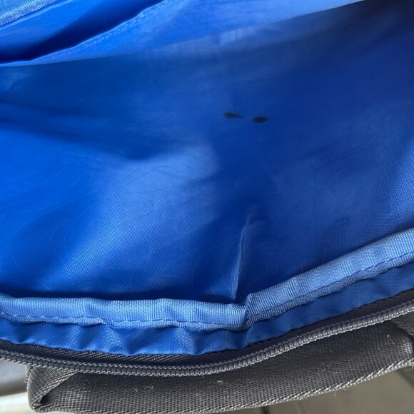 Incase Laptop Computer Zipper Bag Case - Gray and Blue 15x11” - Picture 5 of 6